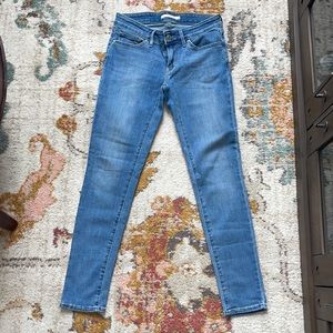 Levi’s 711 Jeans